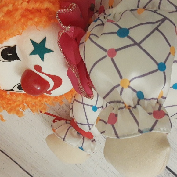 It’s A Small World Musical Wind Up Moving Head Clown 80s White Pink Orange Blue - Picture 6 of 14